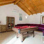 Pet Friendly In Gostinjac