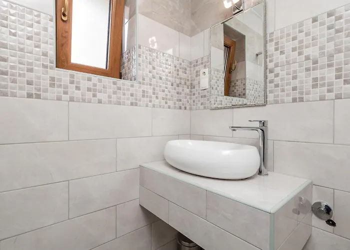 4 Bedroom In