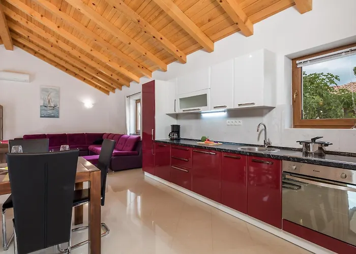 4 Bedroom In Feriehus Gostinjac