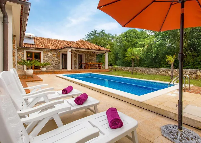 4 Bedroom In * Gostinjac