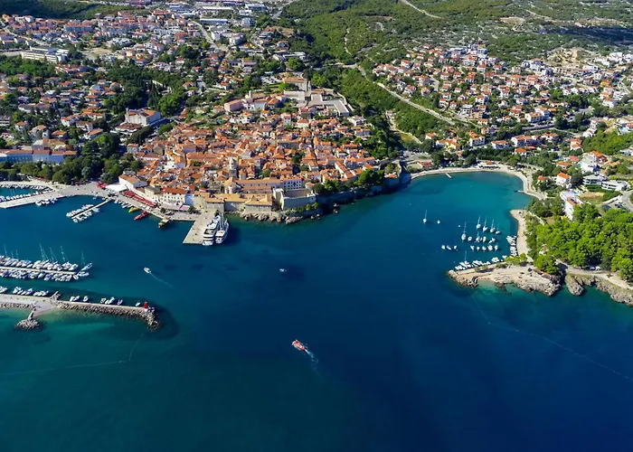 4 Bedroom In Gostinjac