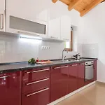 Pet Friendly In *