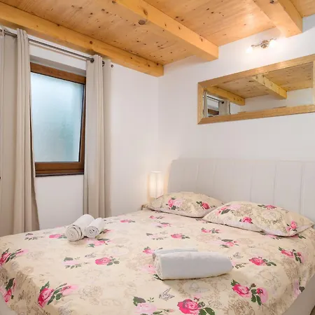 4 Bedroom In * Gostinjac