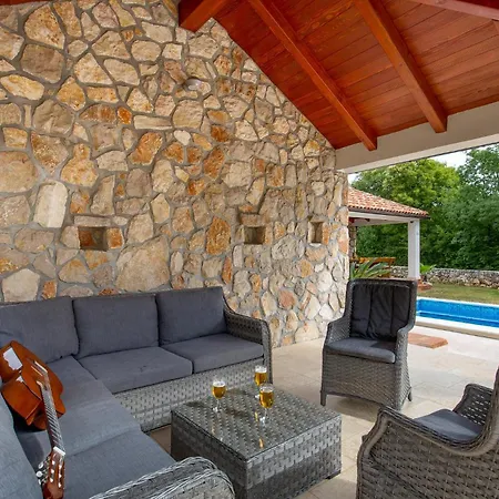 4 Bedroom In Prázdninový dům