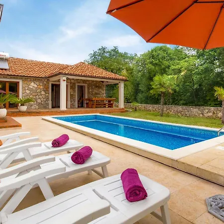 4 Bedroom In * Gostinjac